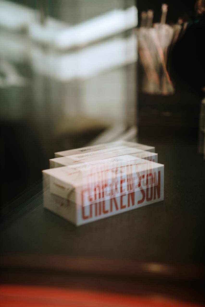 فرق مرغ سوخاری سنتی و سبک نشویل